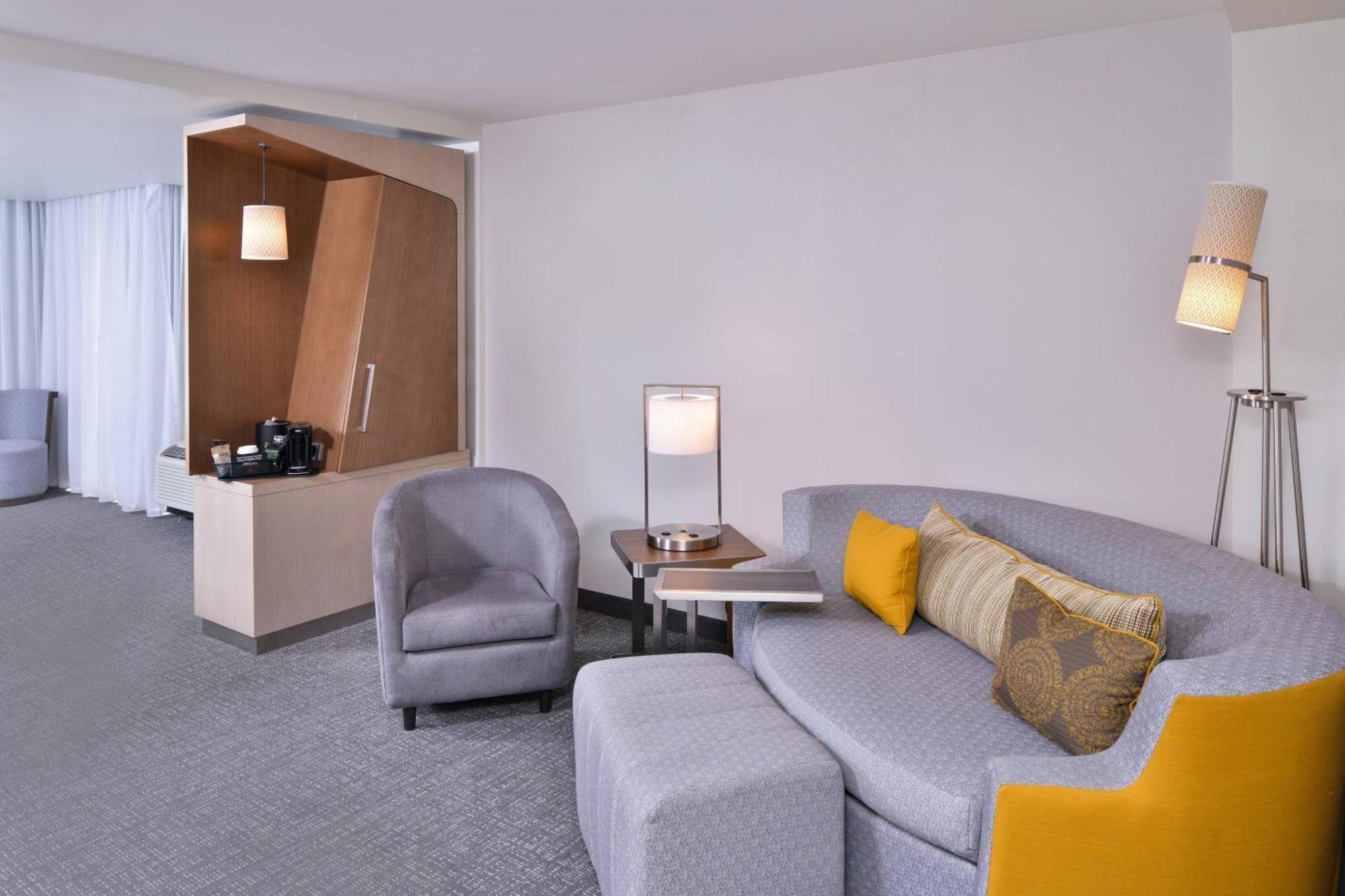 Courtyard By Marriott Columbus Grove Stadt Exterior foto