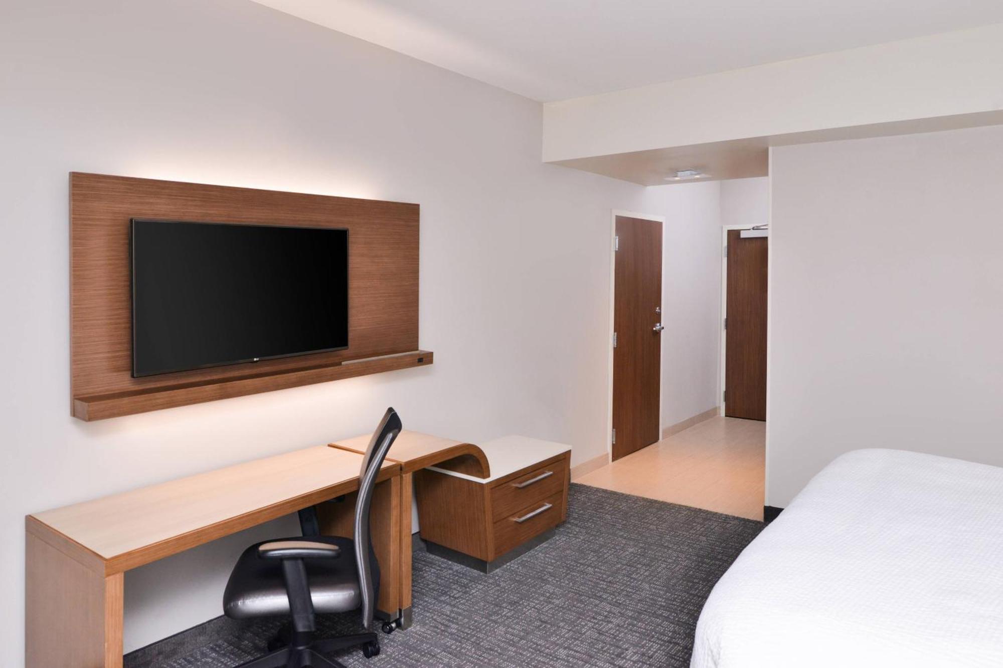Courtyard By Marriott Columbus Grove Stadt Exterior foto